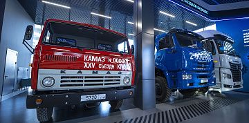 Первому автомобилю КАМАЗ исполнилось 50 лет
