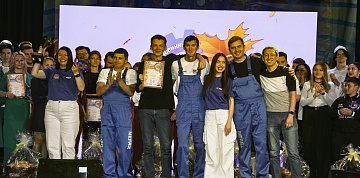 Команда «НЕФАЗа» получила Гран-при осеннего фестиваля КВН