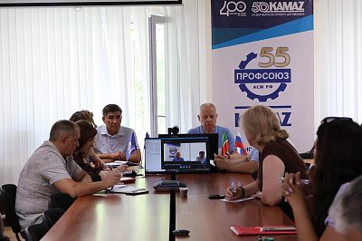 На заводах «КАМАЗа» состоялись выездные совещания с профактивом