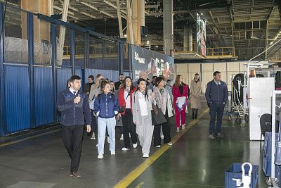 «КАМАЗ» посетили представители ФНС России и стран СНГ