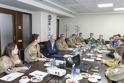 Представители российских студотрядов встретились с руководством «КАМАЗа»