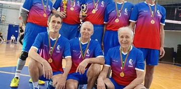 Ветераны «КАМАЗа» завоевали «золото» в памятном турнире