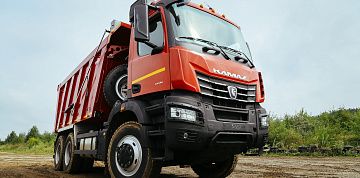 Дорожно-строительная компания протестировала новейший самосвал КАМАЗ-6595