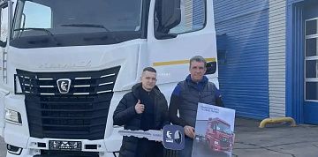 Парк сибирского перевозчика пополнил автомобиль КАМАЗ-54901
