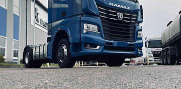 Тягачи КАМАЗ с эксклюзивным интерьером кабины доступны для заказа