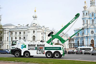 Тяжёлый эвакуатор на шасси КАМАЗ-65951 усилил автопарк Экомилиции Ленобласти