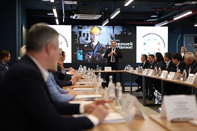 «НЕФАЗ» участвует в реализации федерального проекта «Профессионалитет»