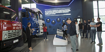 «КАМАЗ» посетили представители московского Музея транспорта