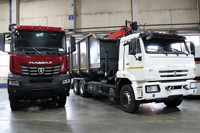 «КАМАЗ» презентовал новейшую автотехнику столичному оператору по обращению с ТКО
