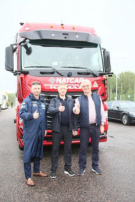 Сергей Когогин поехал на ПМЭФ на новом беспилотном грузовике КАМАЗ