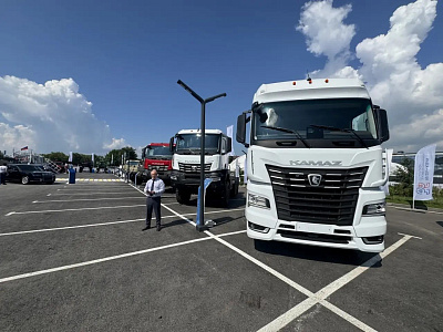 «КАМАЗ» представил автотехнику на выставке в рамках саммита «Россия – АСЕАН»