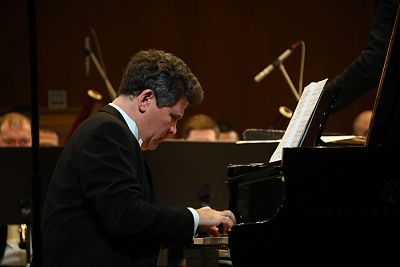 Денис Мацуев и оркестр Александра Сладковского дали концерт в Набережных Челнах