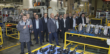 Представители холдинга «ТАГРАС» посетили «КАМАЗ»