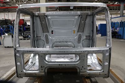 На «КАМАЗе» собран новый каркас кабины К5 с плоской крышей