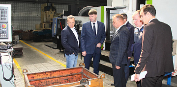 «КАМАЗ» посетил руководитель Челябинского кузнечно-прессового завода