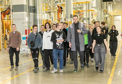 Поездка на «КАМАЗ» для школьников из ЛНР