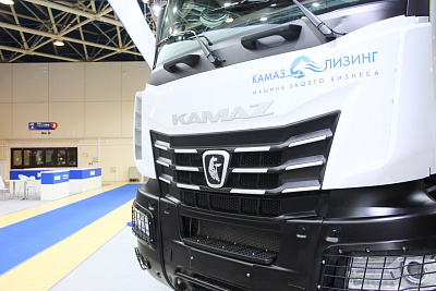 Десять седельных тягачей КАМАЗ-54901 пополнили автопарк компании «Авангард»